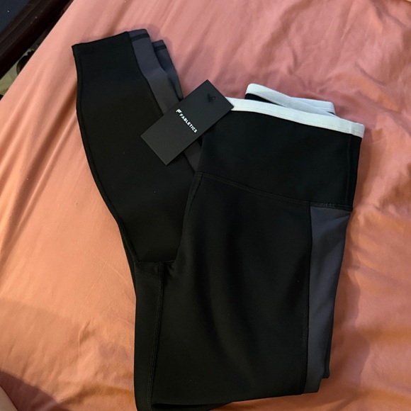Brand new Fabletics Black High-Waist Leggings with White Trim and Gray Waistband - Picture 9 of 10